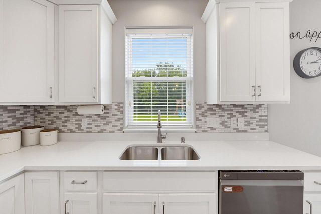 2851 Crosswinds DRIVE, Mount Pleasant, WI 53403
