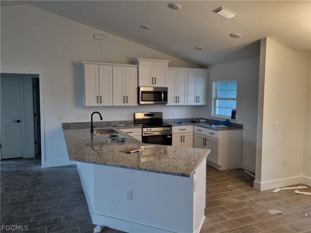 2238 NW 2nd ST, Cape Coral, FL 33993