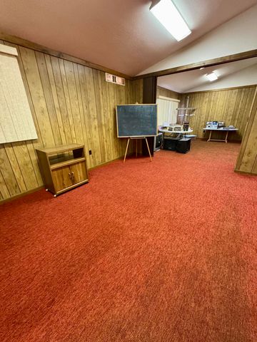 1610 RADIO HILL RD, Boonville, MO 65233