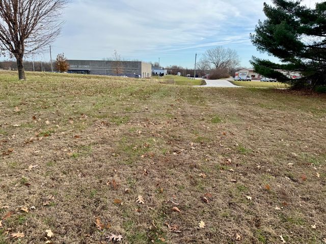 1610 RADIO HILL RD, Boonville, MO 65233
