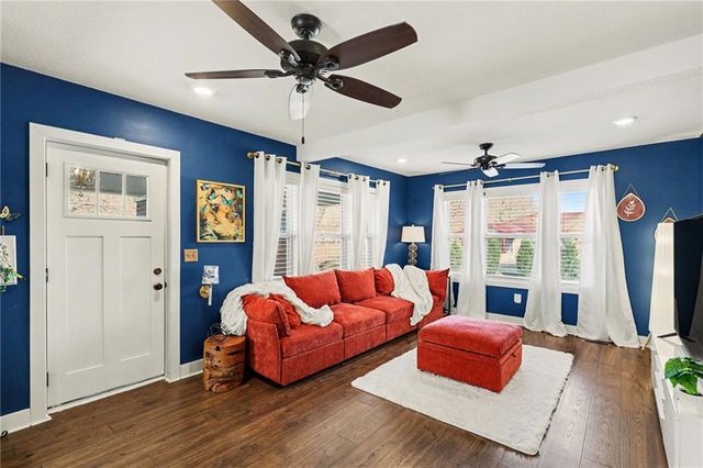 1701 E South Street, Harrisonville, MO 64701