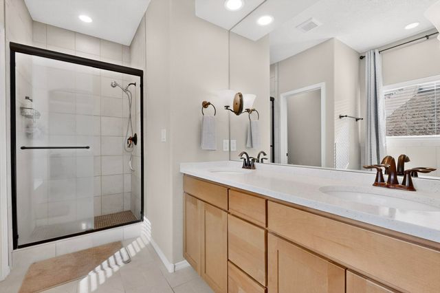 1742 Tesoro Loop NW, Los Lunas, NM 87031