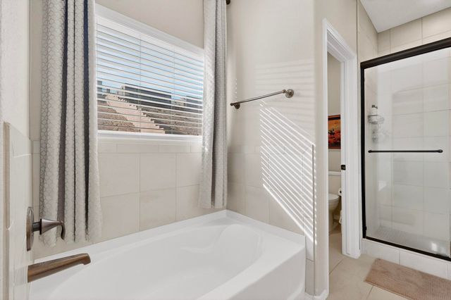 1742 Tesoro Loop NW, Los Lunas, NM 87031