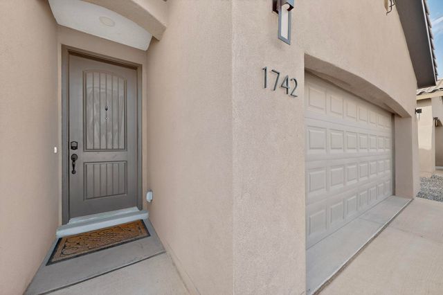 1742 Tesoro Loop NW, Los Lunas, NM 87031