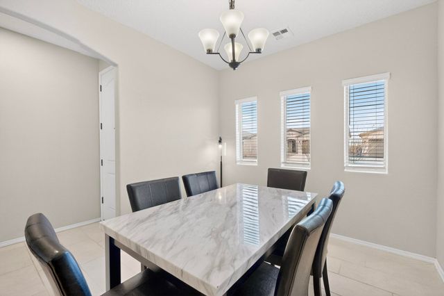 1742 Tesoro Loop NW, Los Lunas, NM 87031