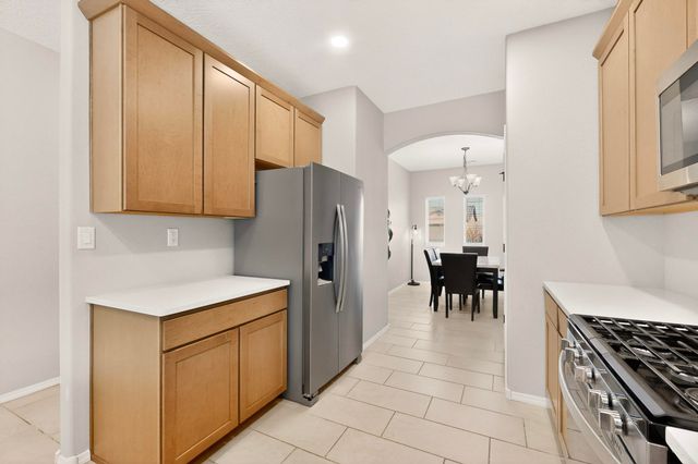 1742 Tesoro Loop NW, Los Lunas, NM 87031