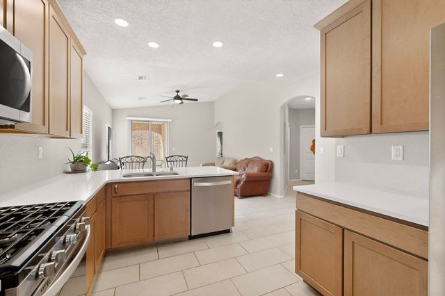 1742 Tesoro Loop NW, Los Lunas, NM 87031