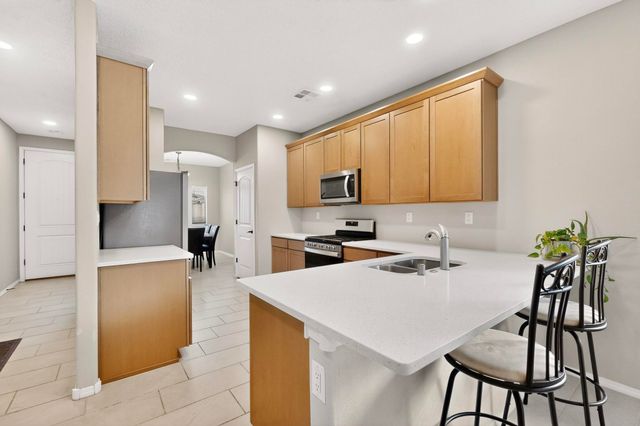 1742 Tesoro Loop NW, Los Lunas, NM 87031