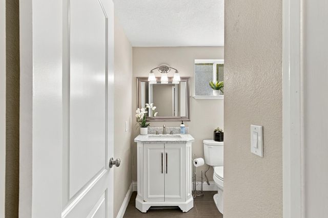 5640 Terrace Dr, Rocklin, CA 95765