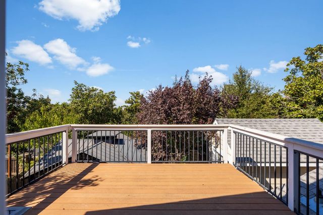5640 Terrace Dr, Rocklin, CA 95765