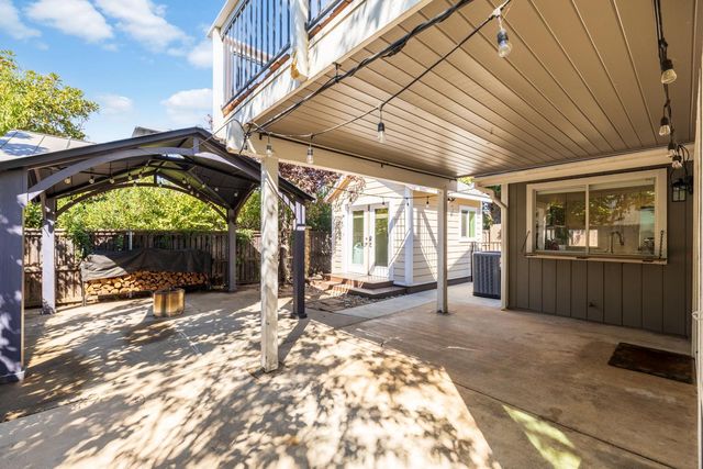 5640 Terrace Dr, Rocklin, CA 95765