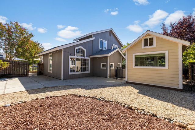5640 Terrace Dr, Rocklin, CA 95765