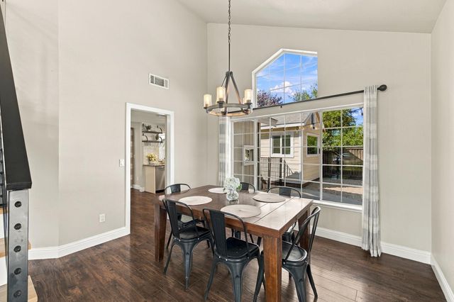5640 Terrace Dr, Rocklin, CA 95765
