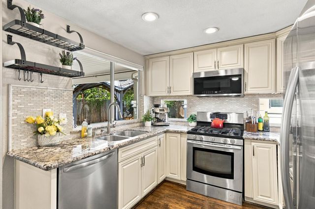 5640 Terrace Dr, Rocklin, CA 95765