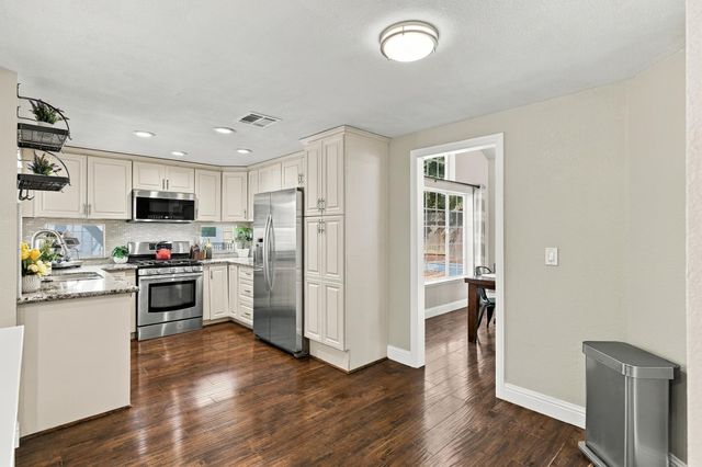 5640 Terrace Dr, Rocklin, CA 95765