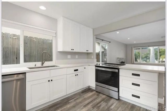 945 Woodgrove Dr., Cardiff By The Sea, CA 92007