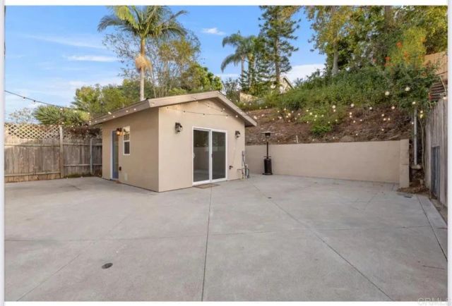 945 Woodgrove Dr., Cardiff By The Sea, CA 92007