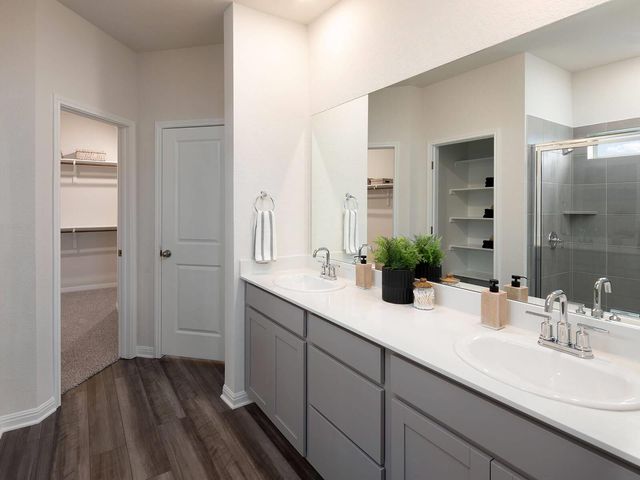 254 Sue Peaks LOOP, Dripping Springs, TX 78620