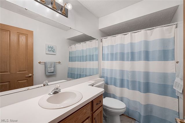 23420 Wainwright Terrace, Olmsted Falls, OH 44138