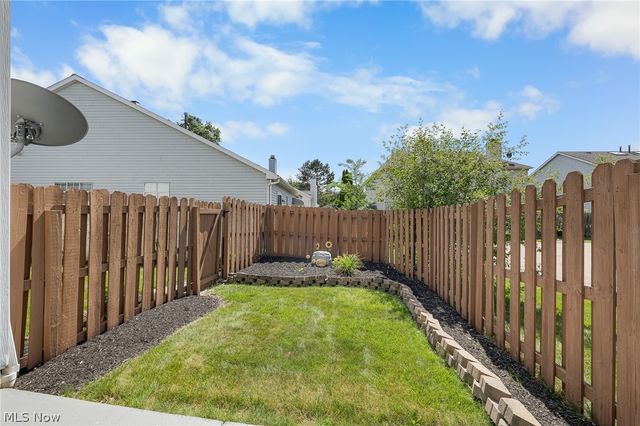 23420 Wainwright Terrace, Olmsted Falls, OH 44138