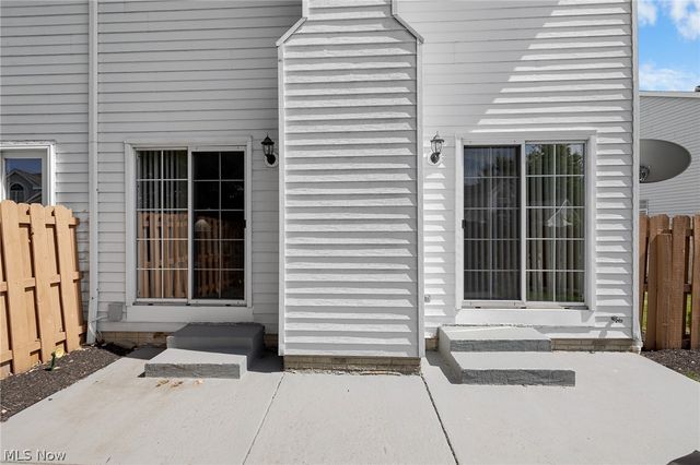 23420 Wainwright Terrace, Olmsted Falls, OH 44138