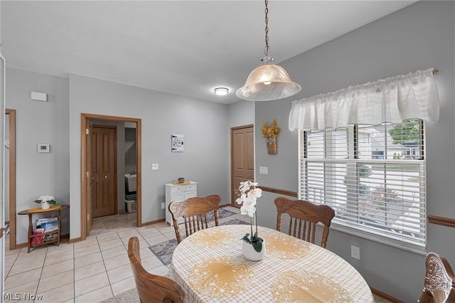 23420 Wainwright Terrace, Olmsted Falls, OH 44138