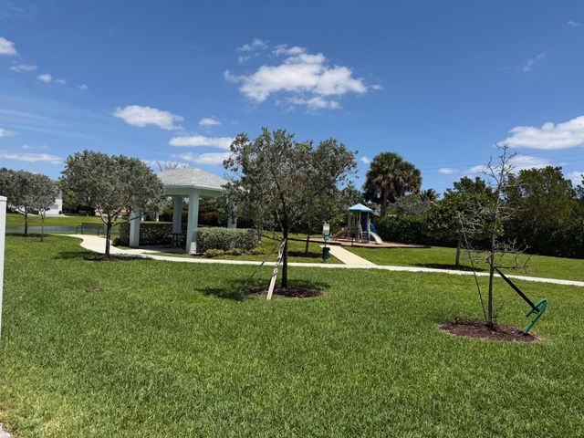 900 Seabright Avenue, West Palm Beach, FL 33413