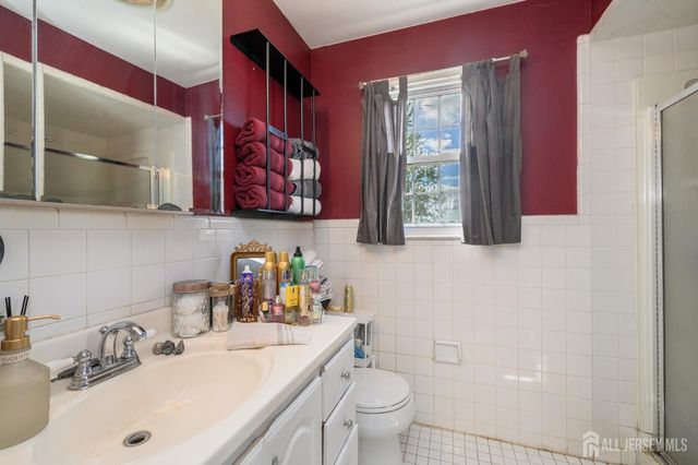 6 Emery Drive, Whitehouse Station, NJ 08889