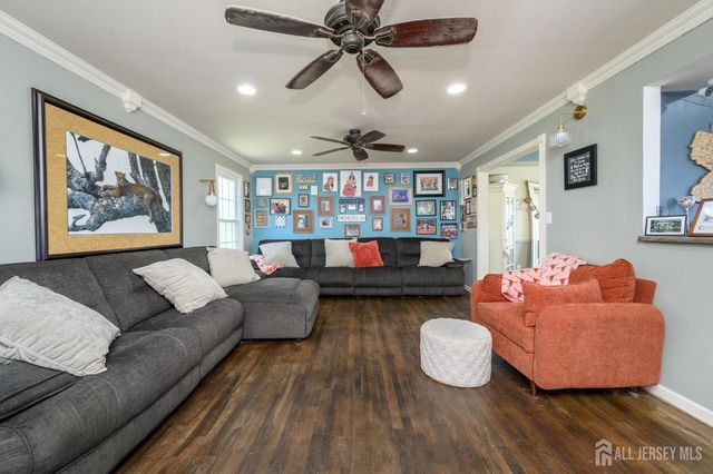 6 Emery Drive, Whitehouse Station, NJ 08889