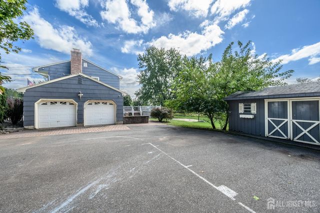 6 Emery Drive, Whitehouse Station, NJ 08889