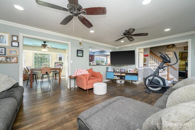 6 Emery Drive, Whitehouse Station, NJ 08889