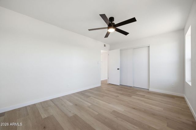 651 E GLADE Avenue, Mesa, AZ 85204