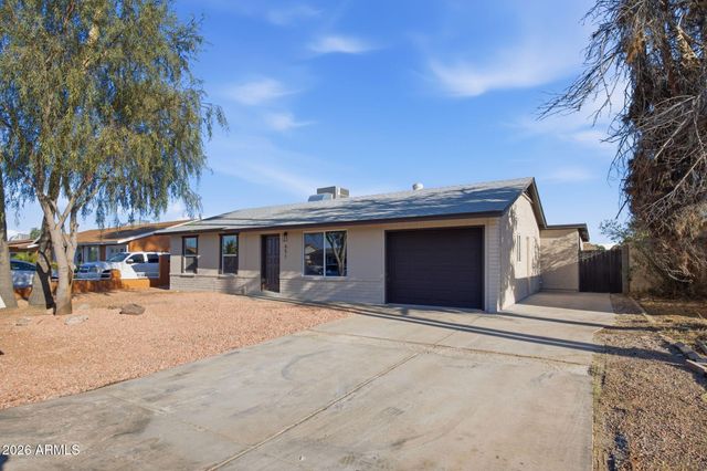 651 E GLADE Avenue, Mesa, AZ 85204