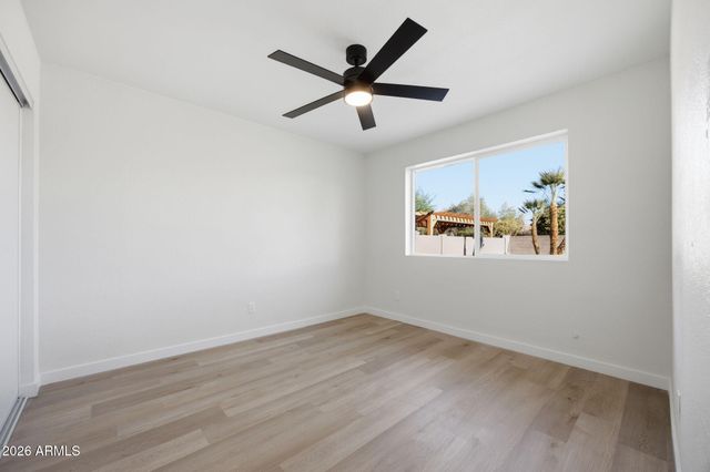 651 E GLADE Avenue, Mesa, AZ 85204