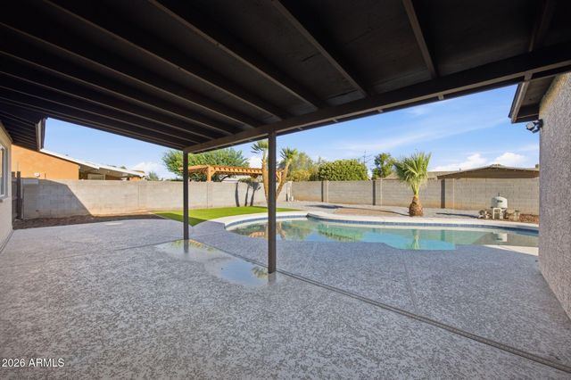 651 E GLADE Avenue, Mesa, AZ 85204