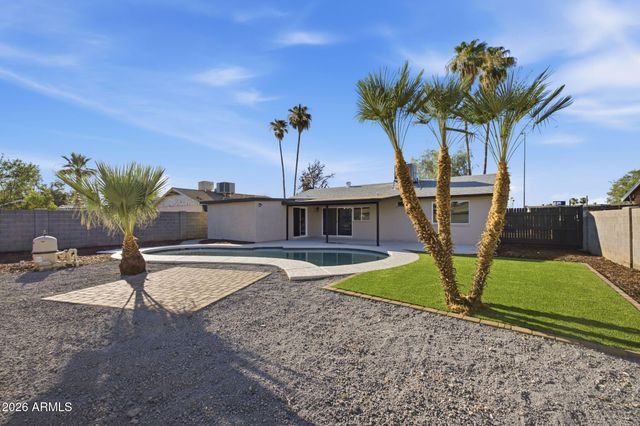 651 E GLADE Avenue, Mesa, AZ 85204
