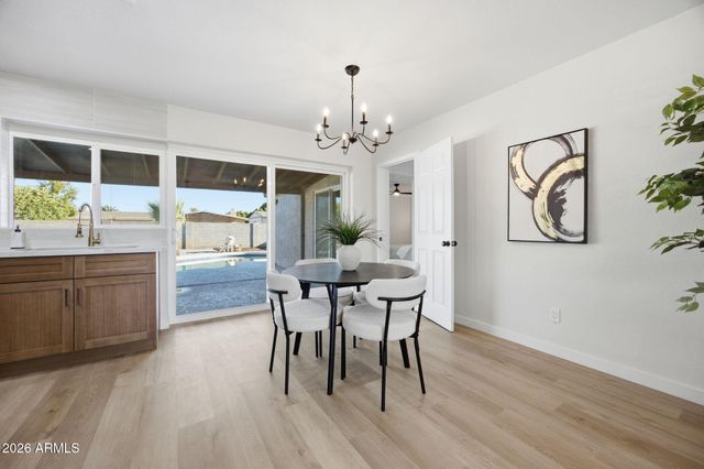 651 E GLADE Avenue, Mesa, AZ 85204