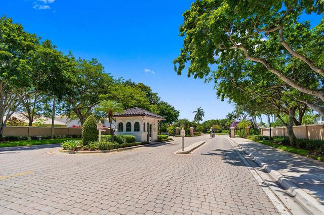 16358 SW 8th Street, Pembroke Pines, FL 33027