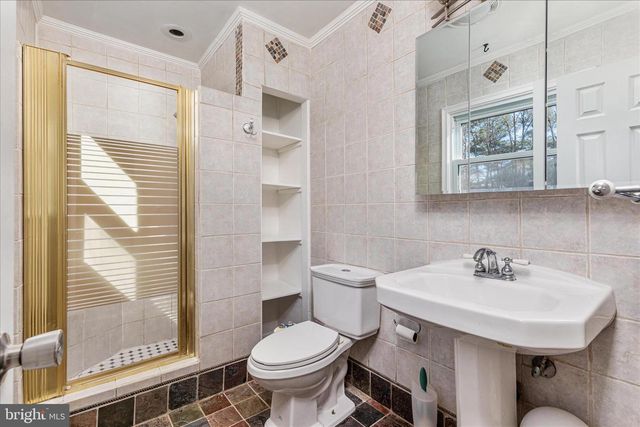 113 WILLIAMSON RD, Winchester, VA 22602