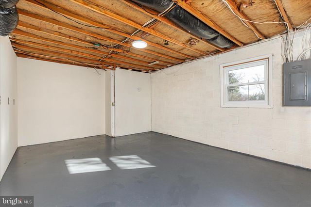 113 WILLIAMSON RD, Winchester, VA 22602