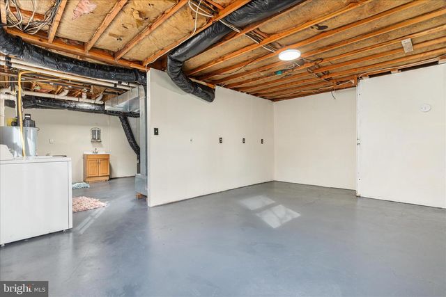 113 WILLIAMSON RD, Winchester, VA 22602