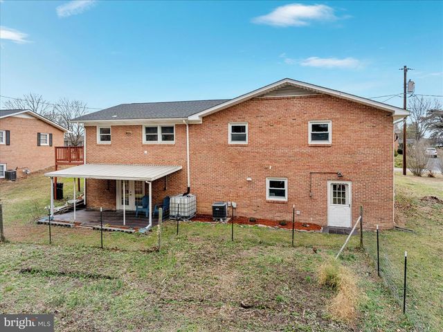 113 WILLIAMSON RD, Winchester, VA 22602