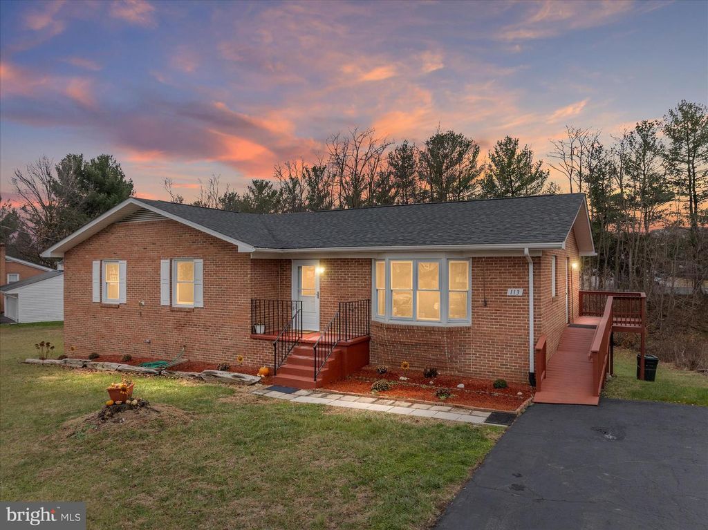 113 WILLIAMSON RD, Winchester, VA 22602