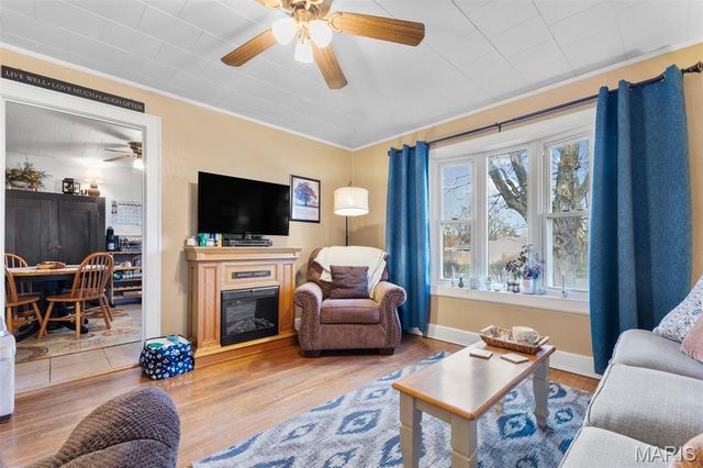 301 7th Street, Farmington, MO 63640