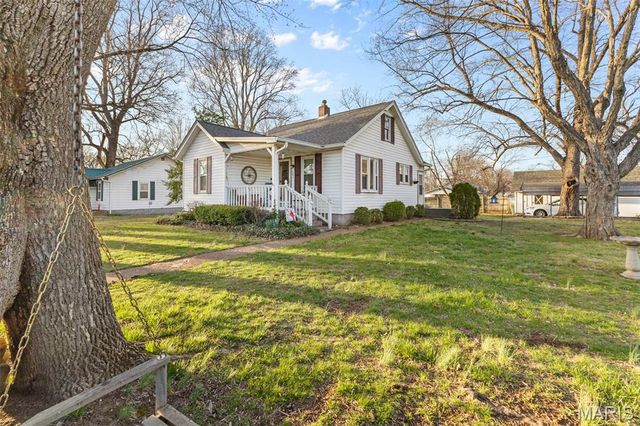 301 7th Street, Farmington, MO 63640