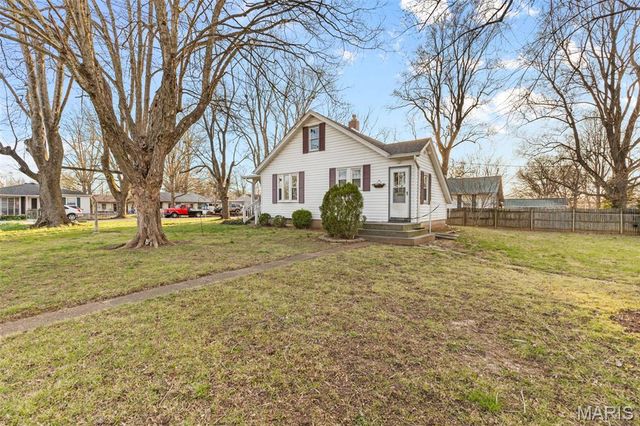 301 7th Street, Farmington, MO 63640