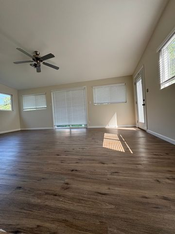 395 Surrey Lane, Crete, IL 60417