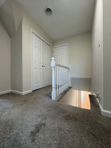 395 Surrey Lane, Crete, IL 60417