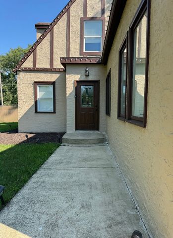 395 Surrey Lane, Crete, IL 60417