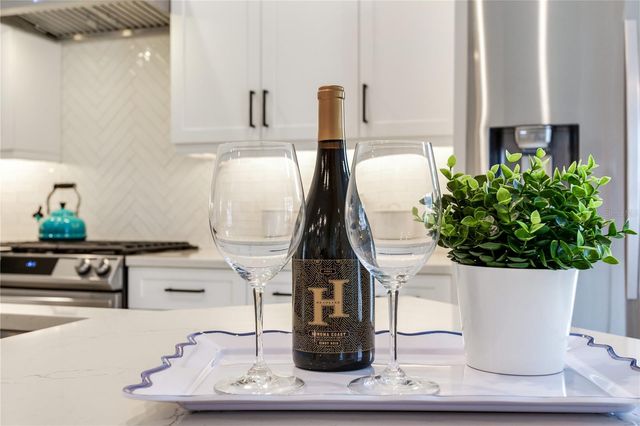 12134 BISHOPSFORD DRIVE, Tampa, FL 33626